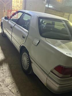 تۆیۆتا کراون